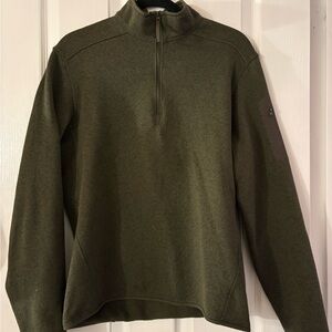 Arc'teryx Men's Zip Up Sweater in Forest Green